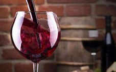 小龙船干红葡萄酒的风格是怎么形成的？