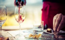 你知道为什么波尔多葡萄酒这么有名吗？