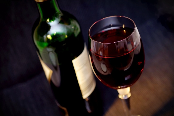 不同种类的葡萄酒开瓶后能放多久？