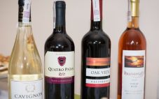 白葡萄酒、桃红葡萄酒和红葡萄酒有什么区别?