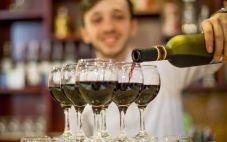 关于葡萄酒的11个势利误区