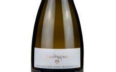 英国辛普森酒庄推出英国首款莫尼耶比诺静止葡萄酒