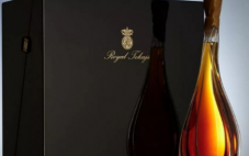 匈牙利葡萄酒公司发布一瓶2008年份葡萄酒，售价高达4万美元
