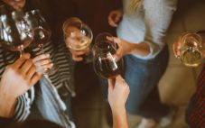 举办葡萄酒新年派对你需要的清单
