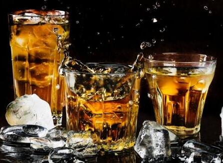 大家有没有去品味过生命之水——威士忌呢？