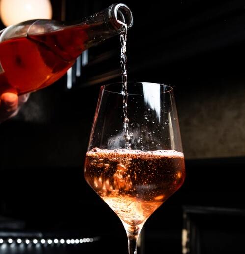 关于适喝葡萄酒能够防治心血管病