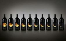 12件意大利奥纳亚酒庄葡萄酒在苏富比拍卖会上拍卖