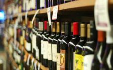 英国葡萄酒销售额同比增长30%