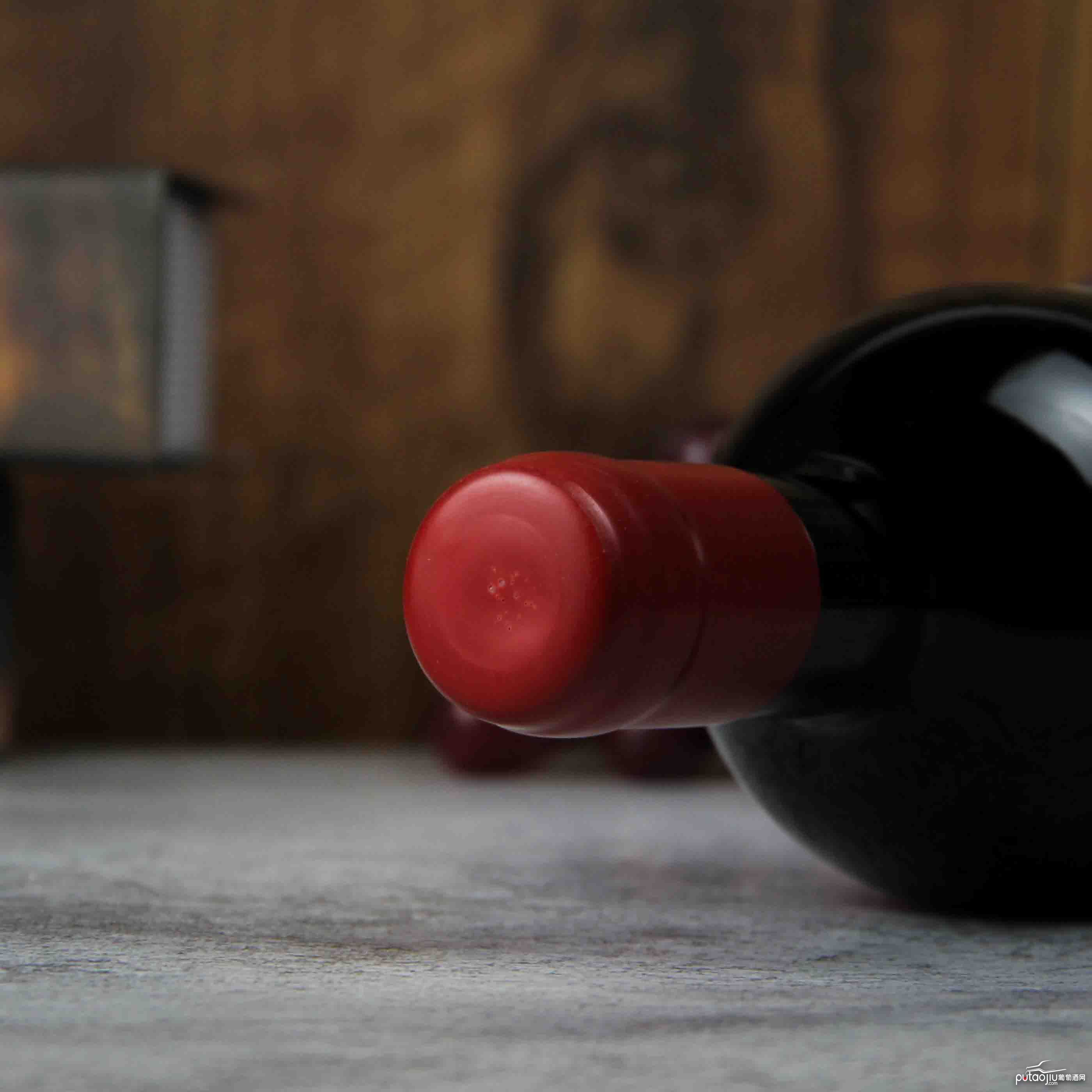 智利拉佩尔谷森林之王家族珍藏赤霞珠干红葡萄酒