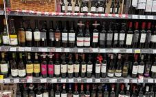 油价或迎年内第八涨 葡萄酒涨价无法独善其身