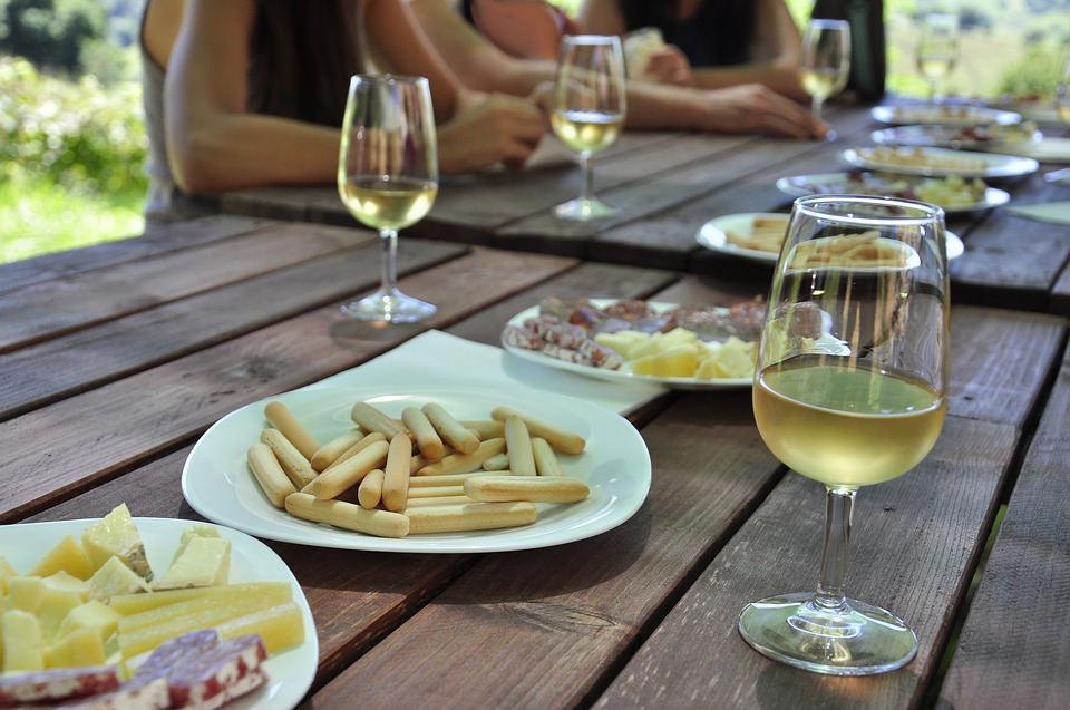 白葡萄酒的基本知识及其营养成份我们知道多少呢？