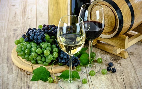 橡木桶对葡萄酒口感的影响是怎么样的呢？