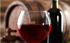 到底是什么让葡萄酒变得“有结构”？是好事吗？